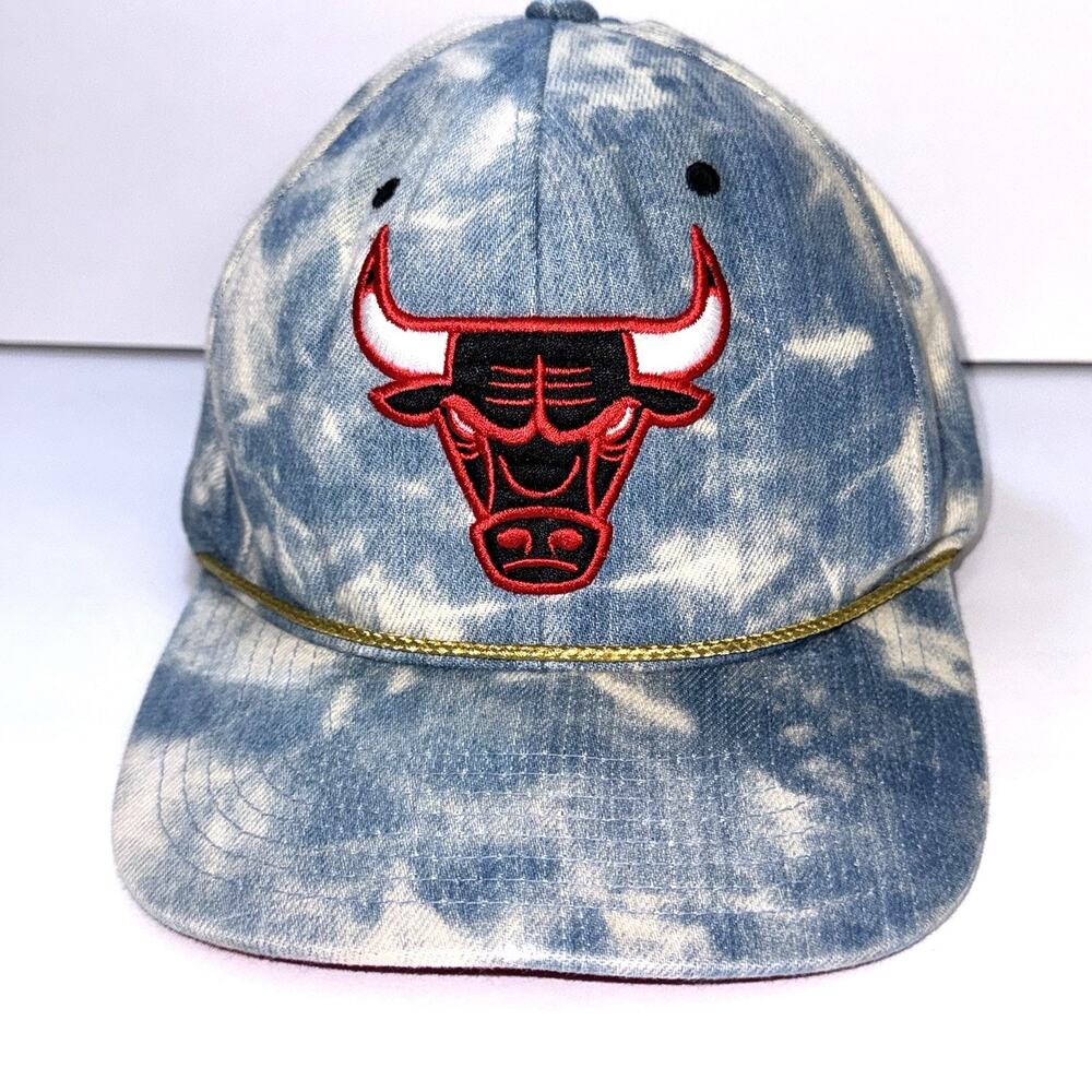 Mitchell & Ness Chicago Bulls Tie-Dye Denim Cap with Red Logo